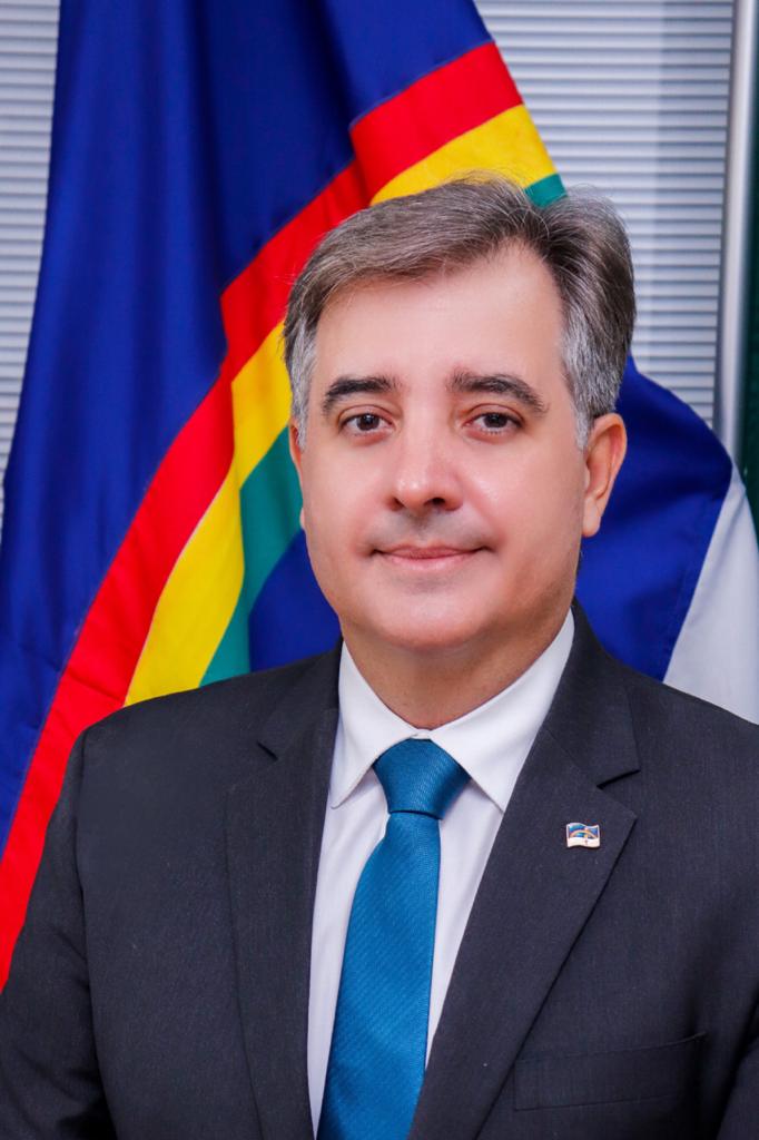 Marcelo Barros.