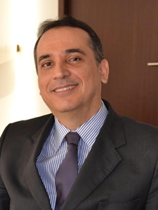 Décio José Padilha da Cruz.